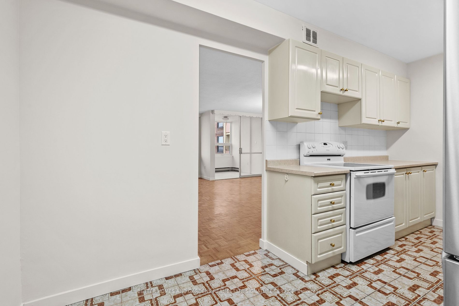61 Richview Rd, #2012