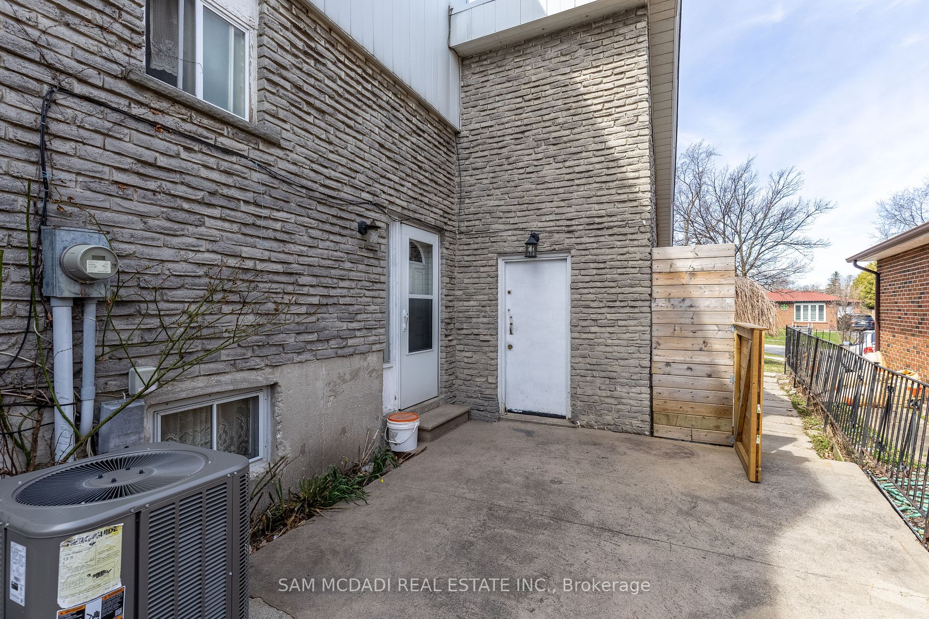2859 Constable Road