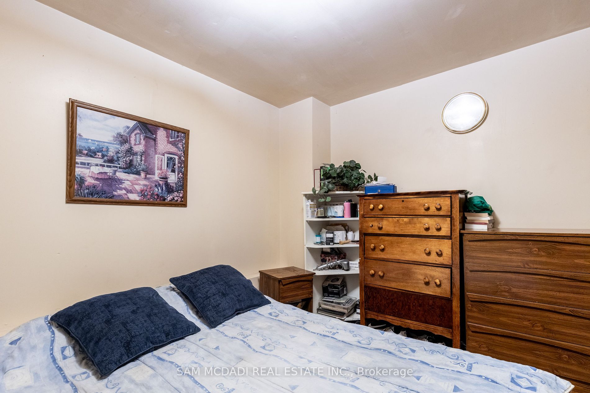 2859 Constable Road