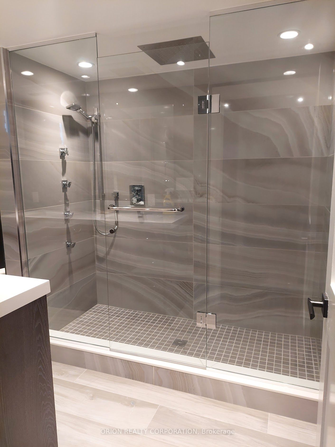 20 Bradbury Crescent