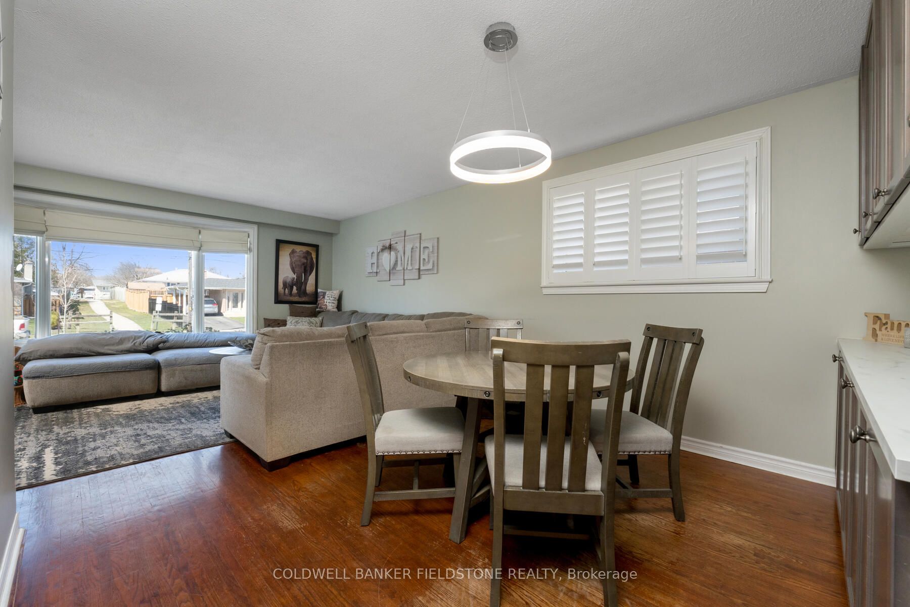 15 Marilyn Cres