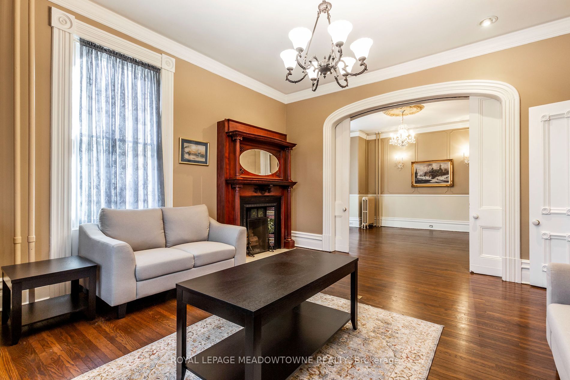 77 Main St S