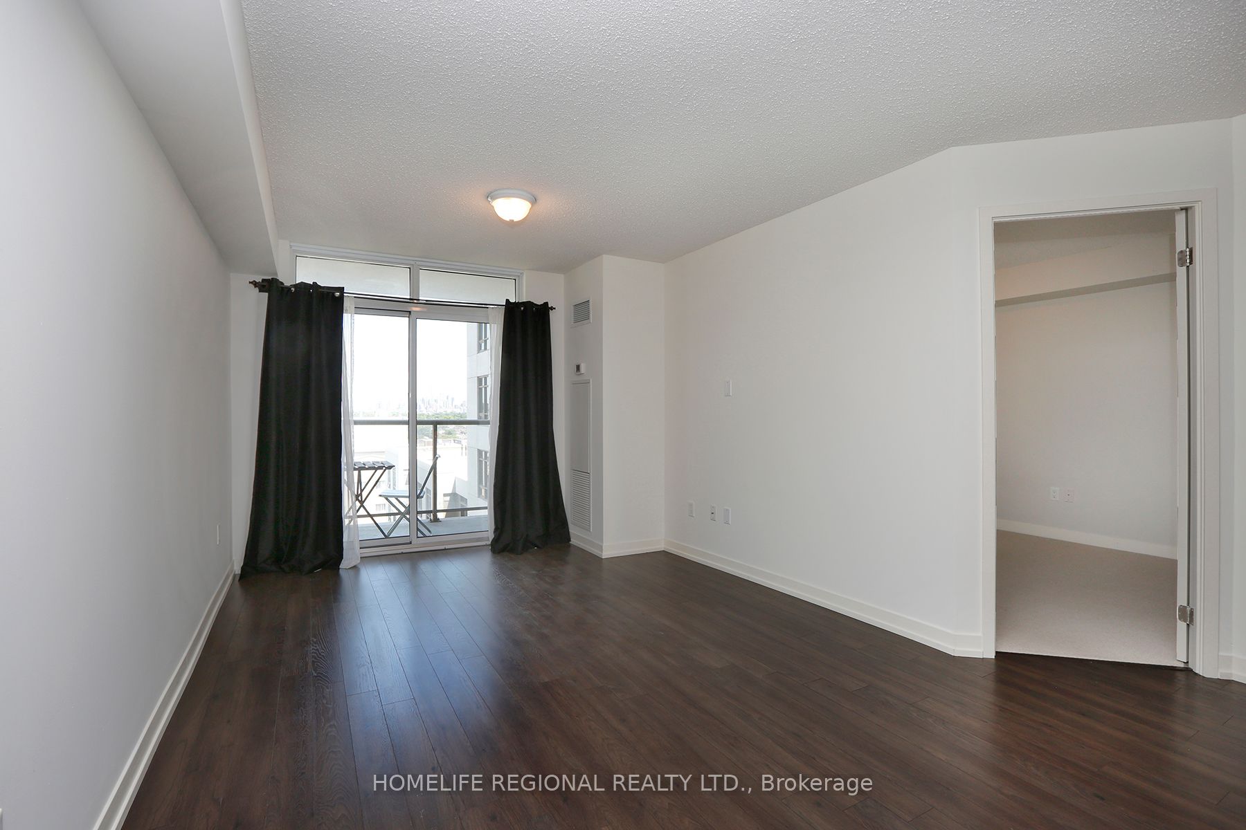 816 Lansdowne Ave, #1015