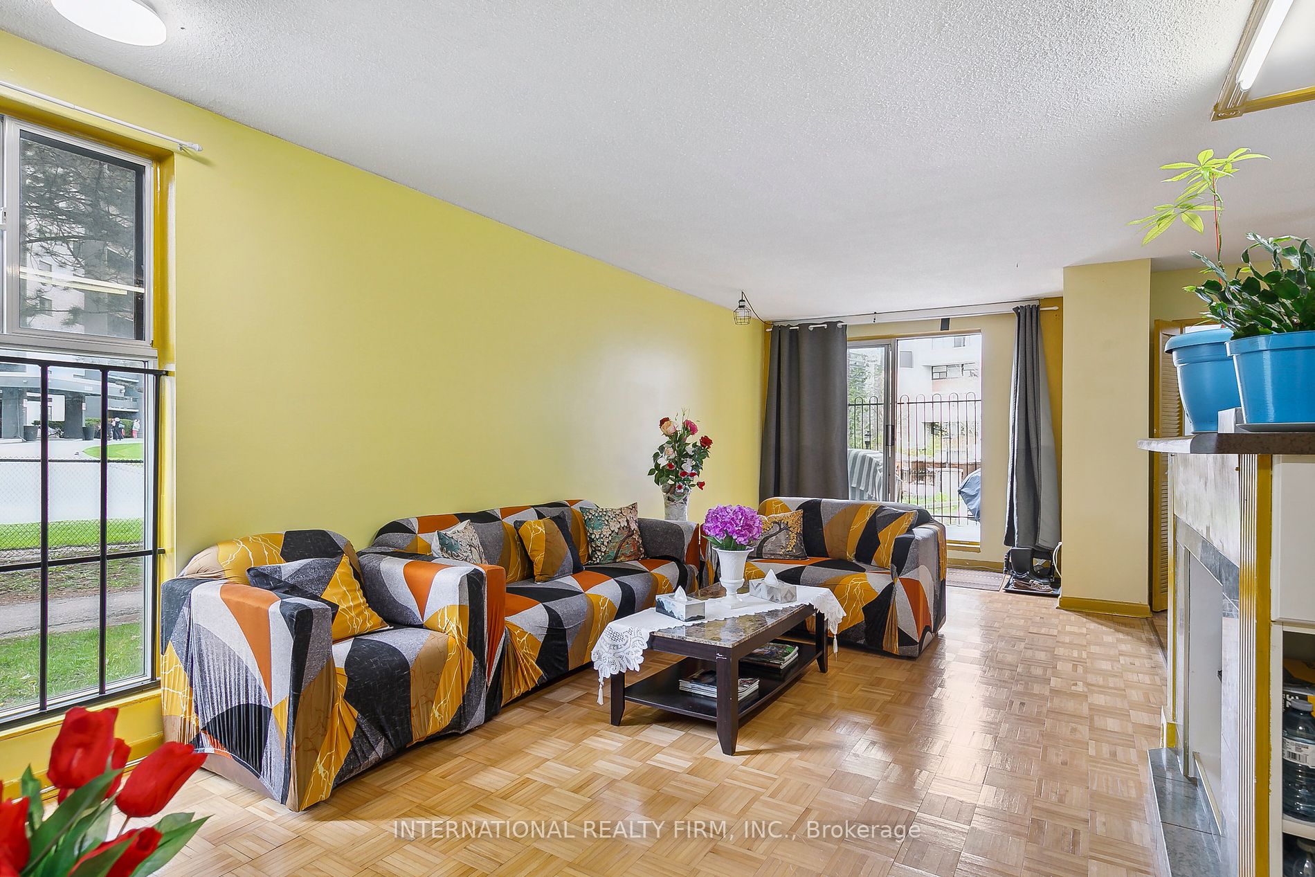 2095 Roche Crt, #188