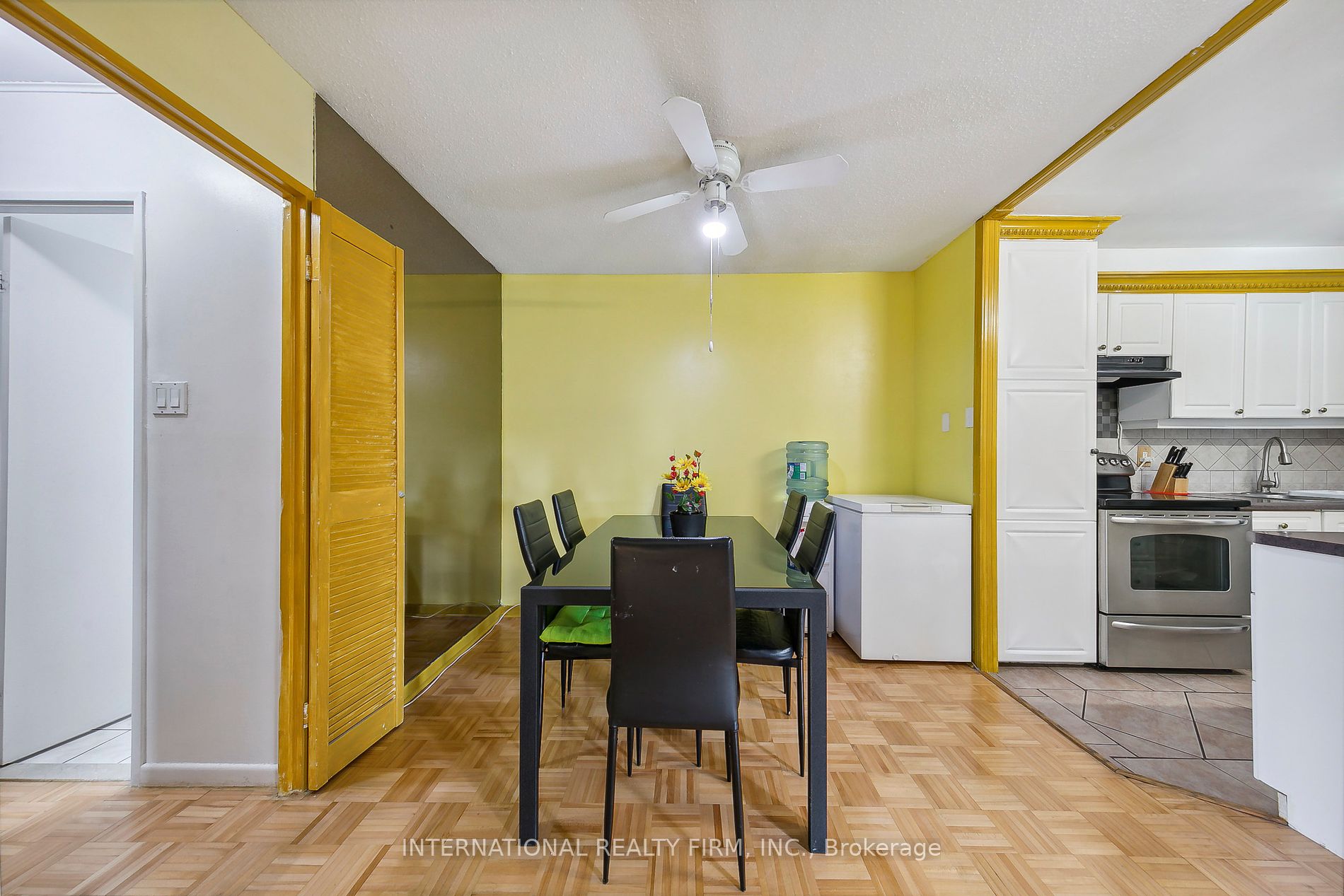 2095 Roche Crt, #188