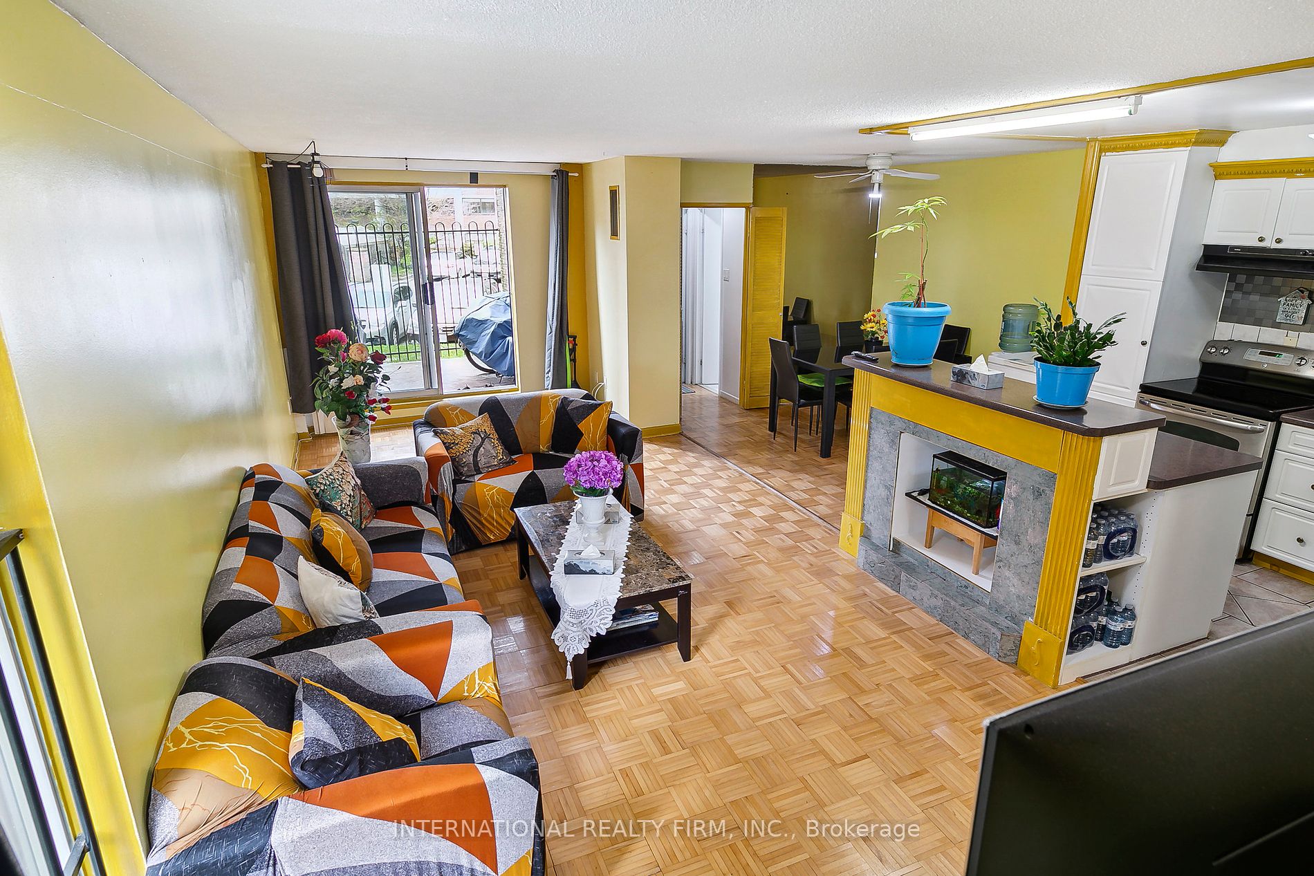 2095 Roche Crt, #188