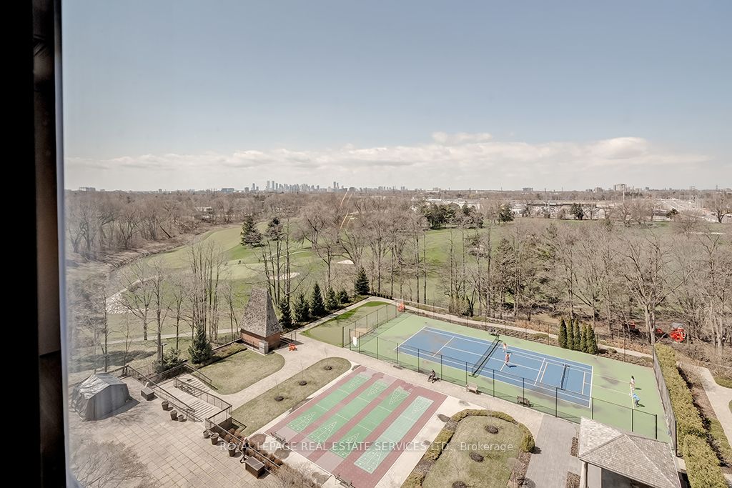 1400 Dixie Rd W, #1013