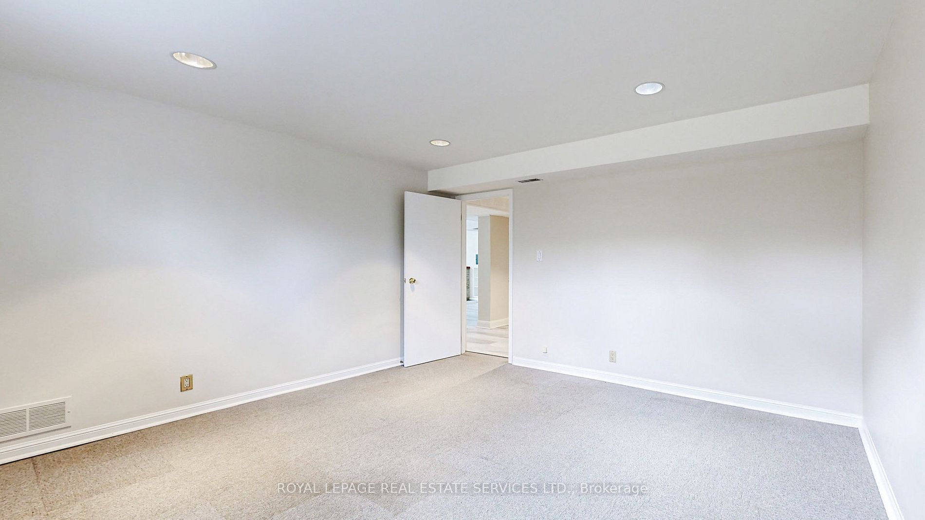 21 Pitkin Crt
