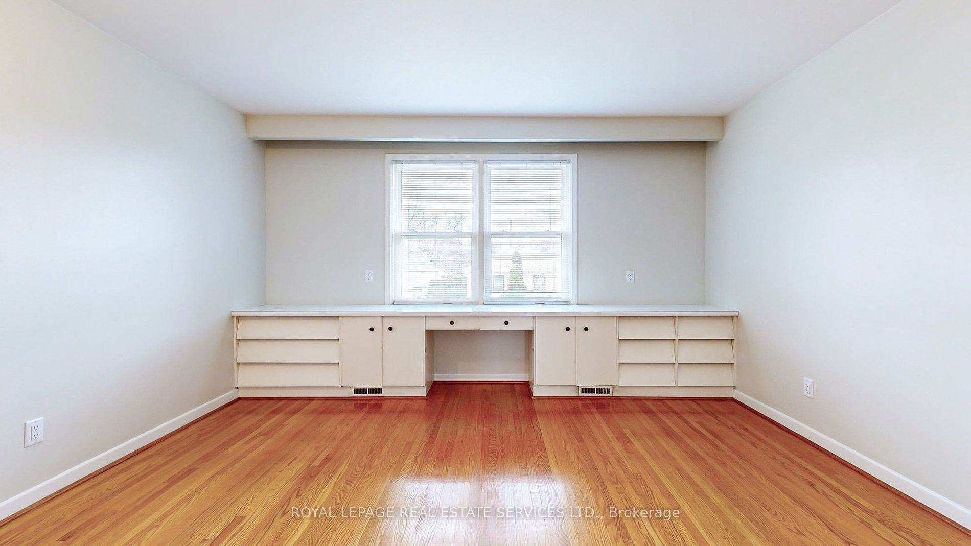21 Pitkin Crt
