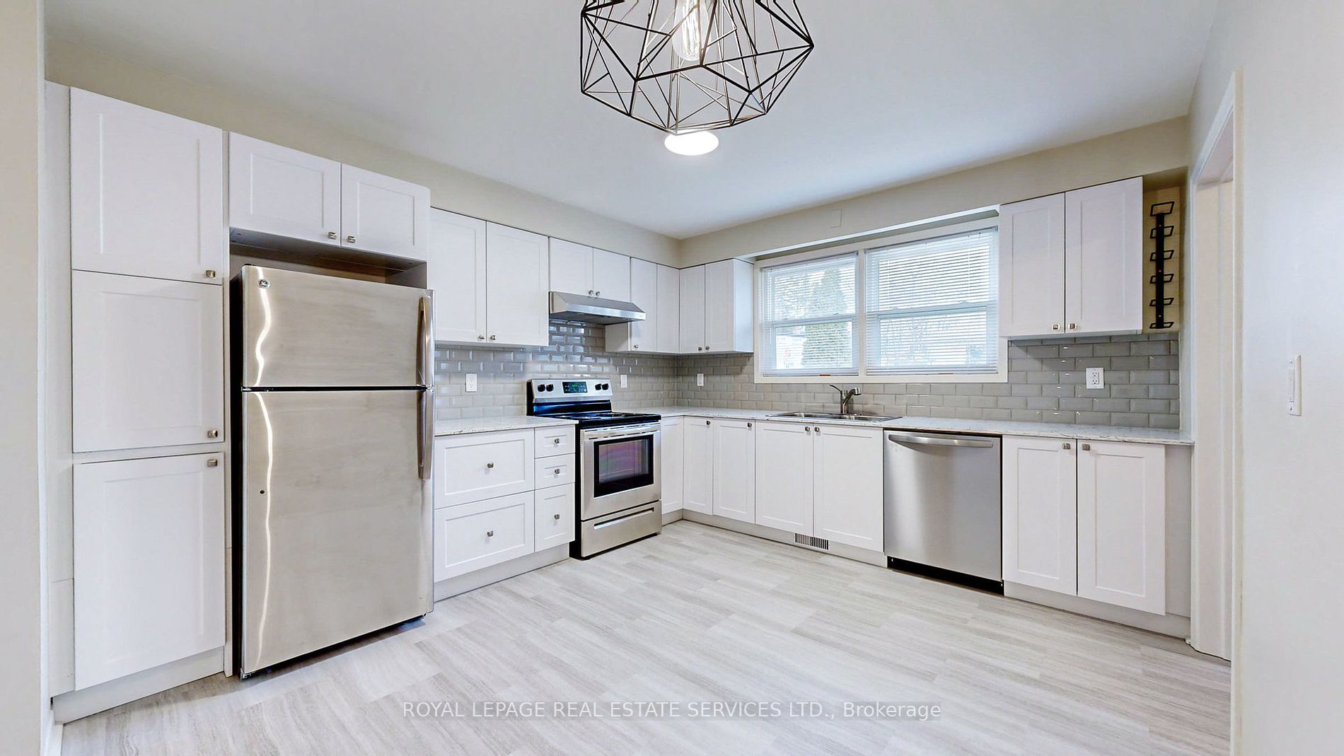 21 Pitkin Crt