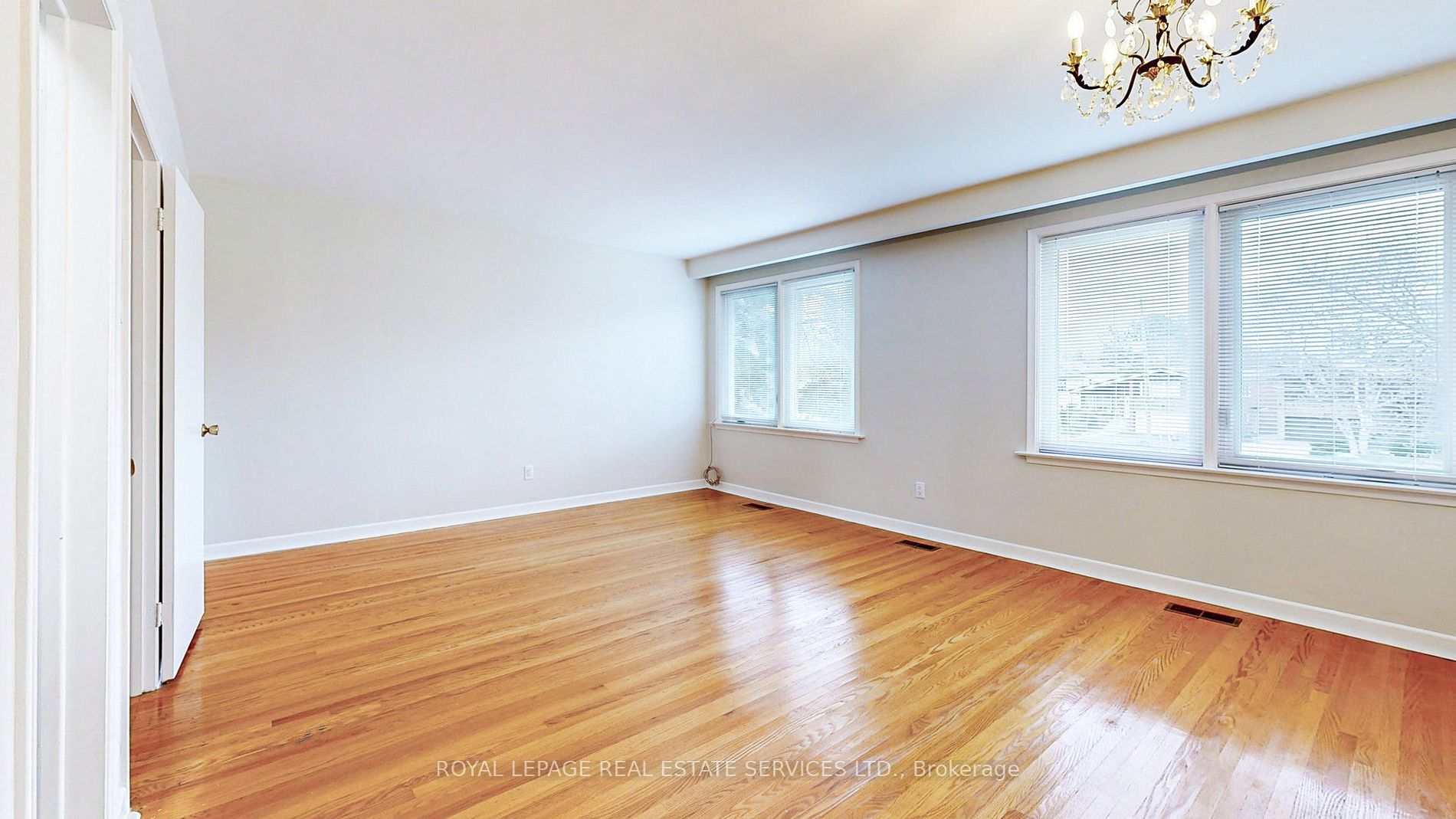 21 Pitkin Crt