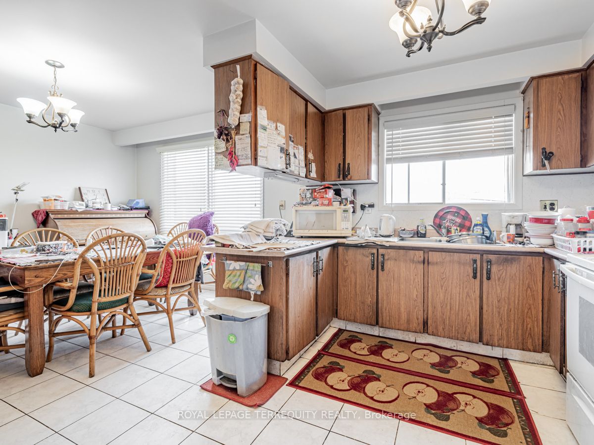 30 Lilac Ave