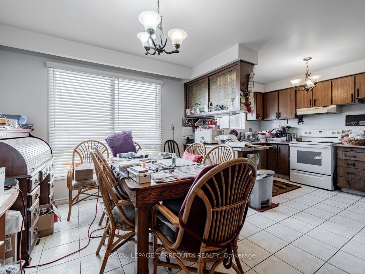 30 Lilac Ave