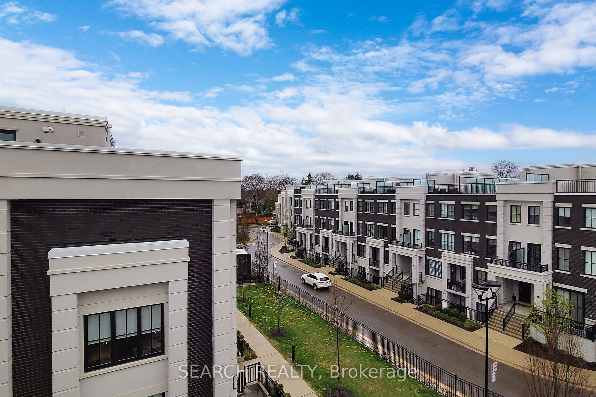 1180 Cawthra Road, #110
