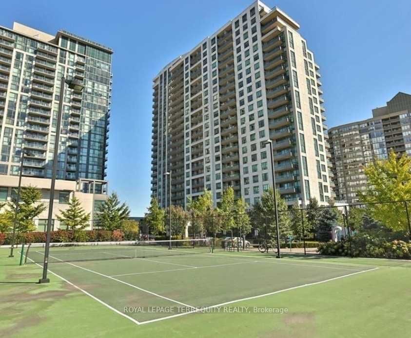 349 Rathburn Road W, #1819
