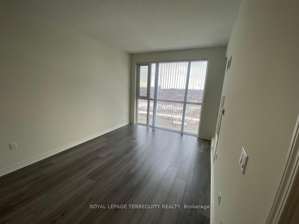 349 Rathburn Road W, #1819