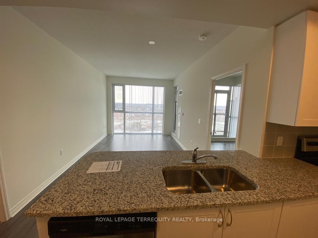 349 Rathburn Road W, #1819