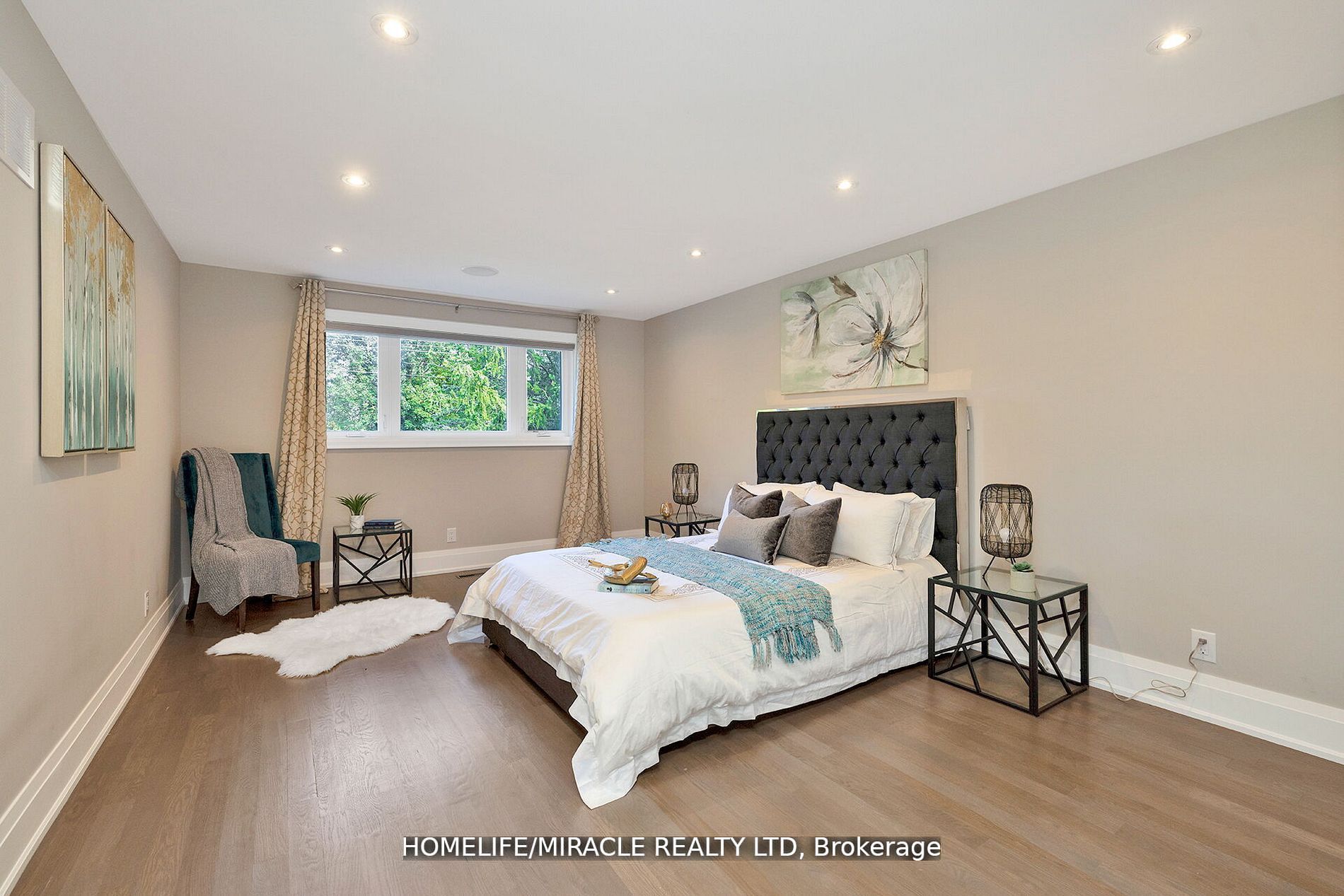 2068 Mississauga Road