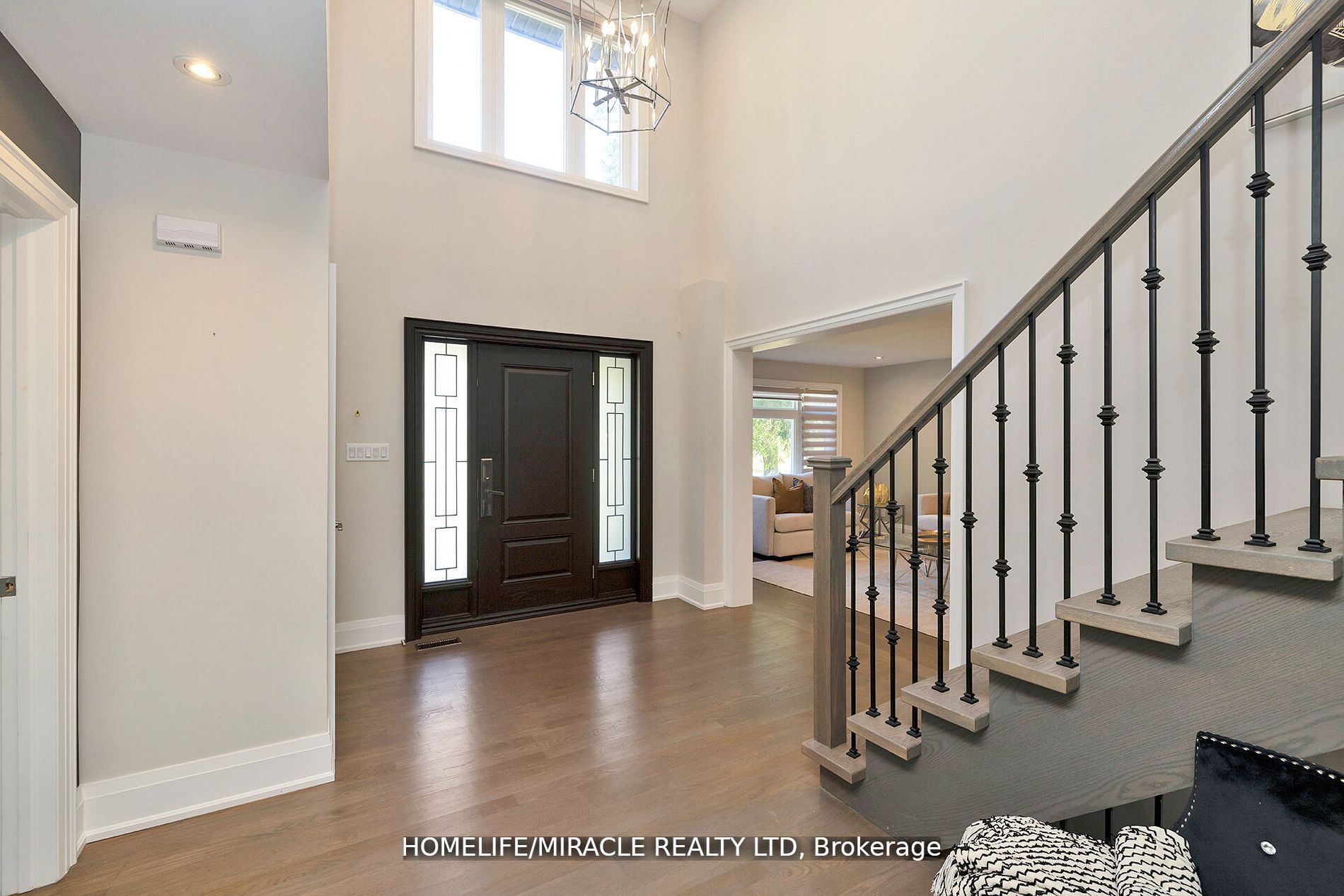 2068 Mississauga Road