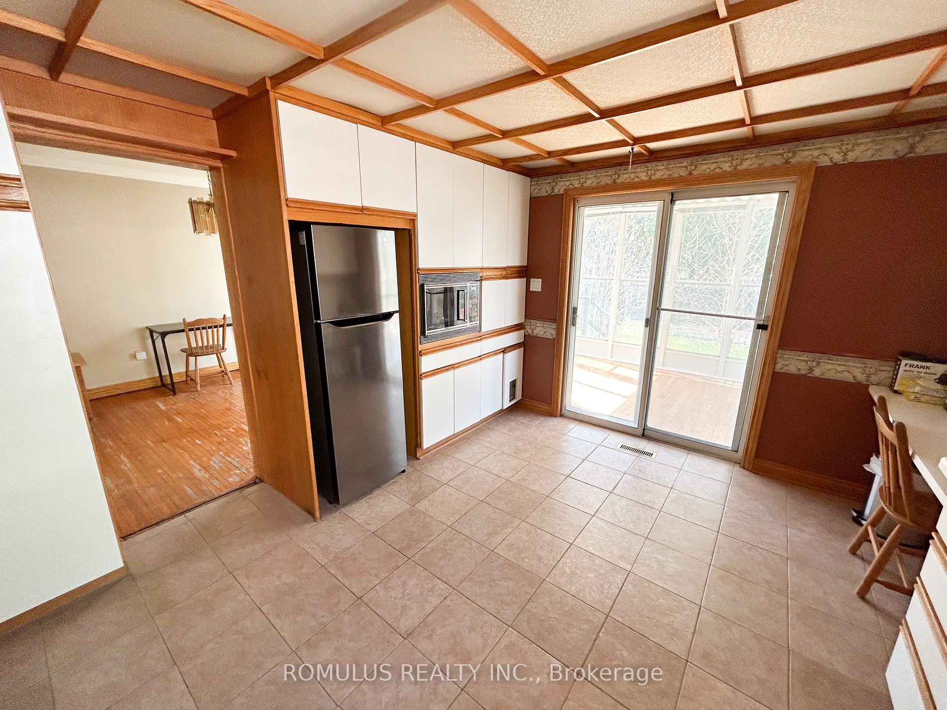 67 Cloverdale Dr