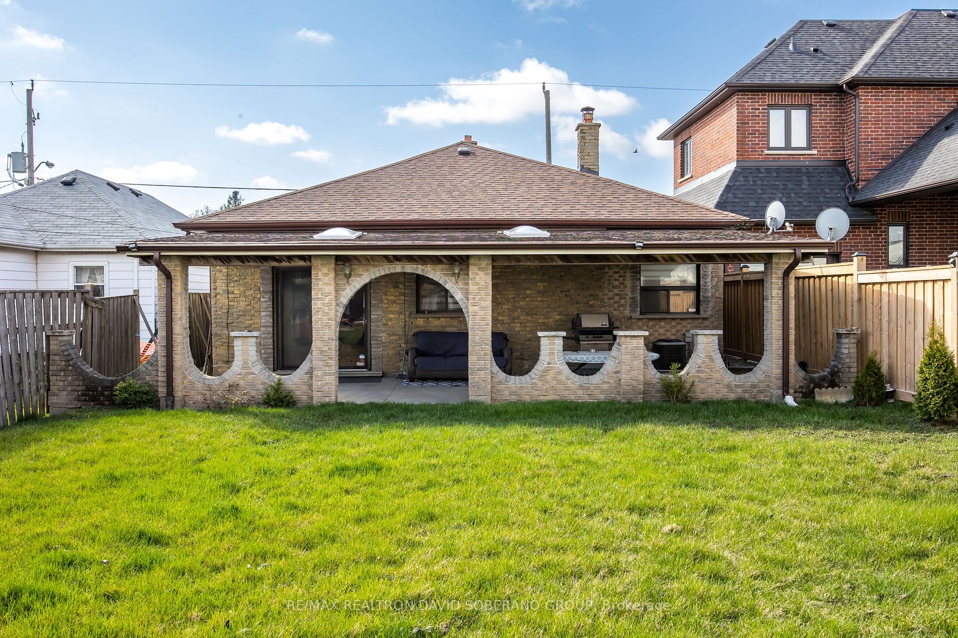 128 Gilley Road N