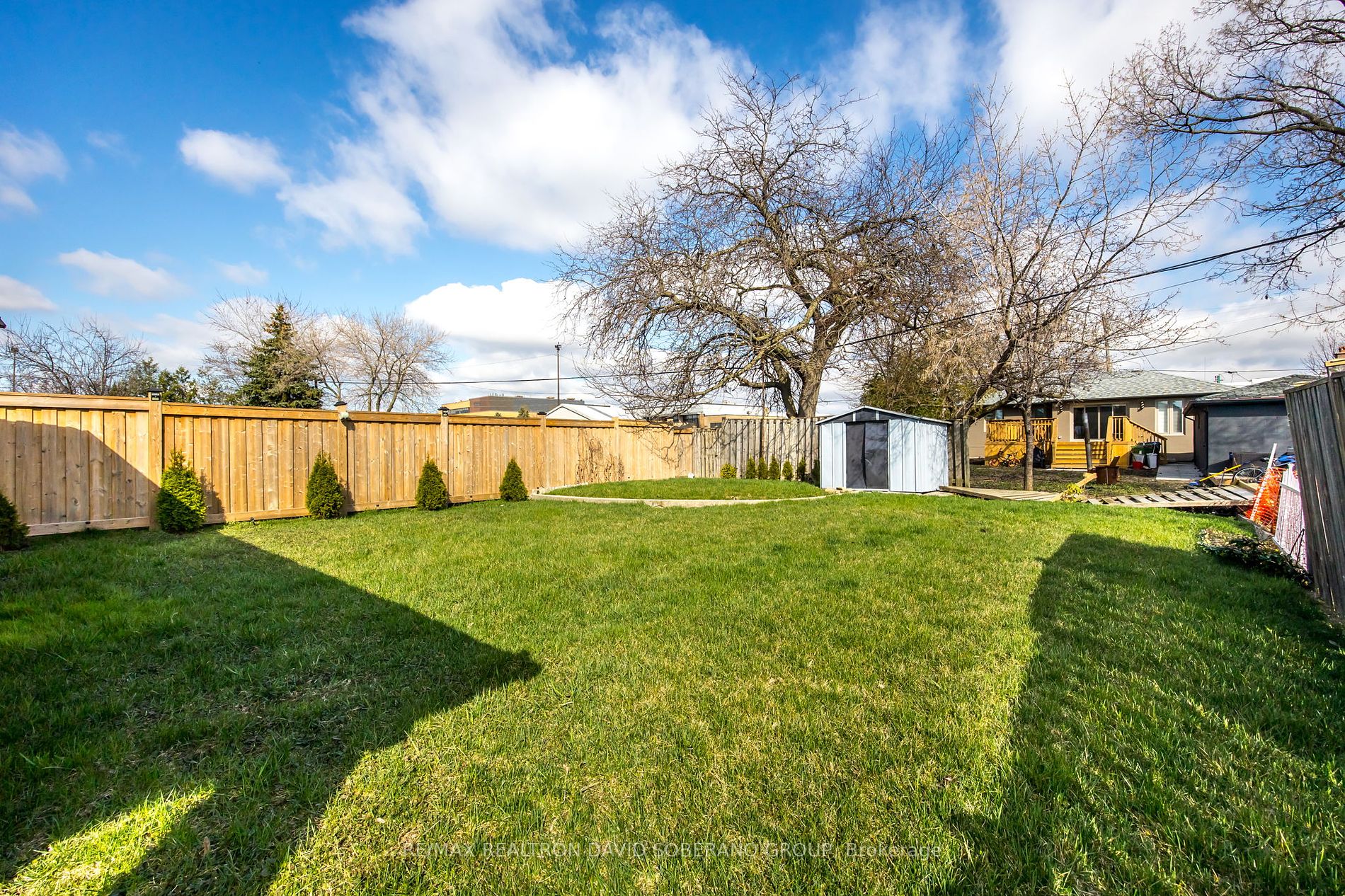 128 Gilley Road N