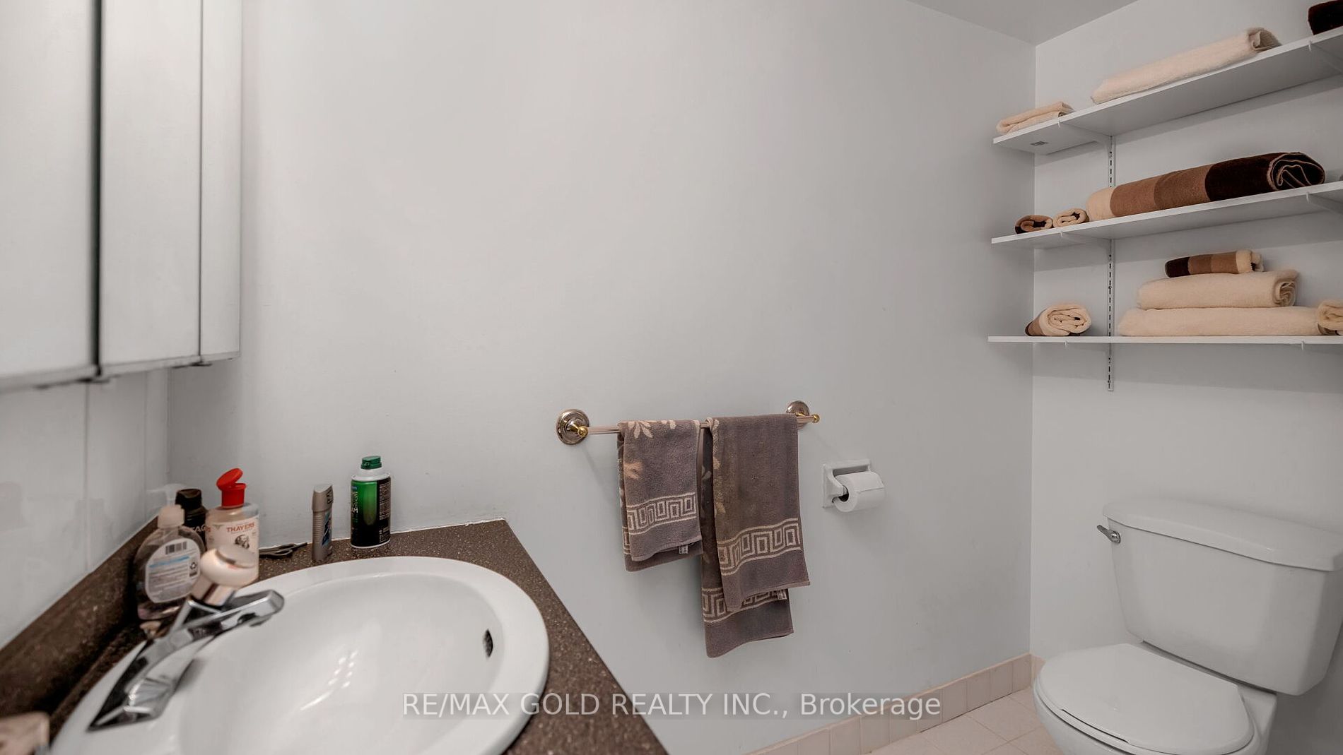 3650 Kaneff Crescent, #3106