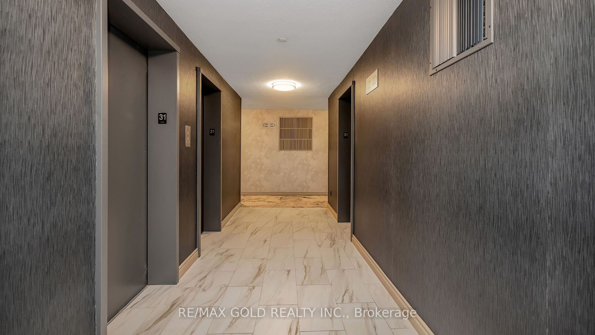 3650 Kaneff Crescent, #3106