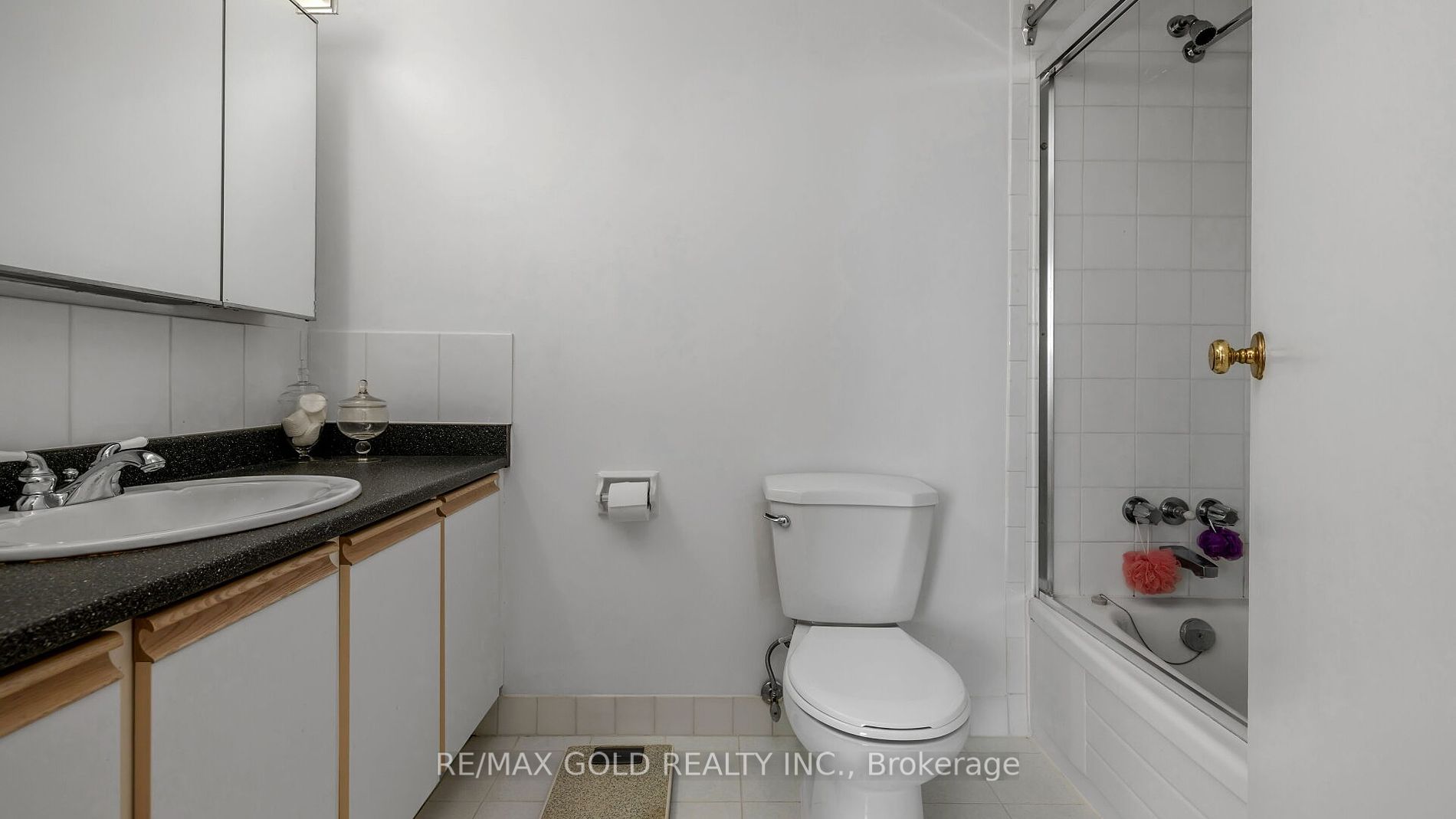 3650 Kaneff Crescent, #3106