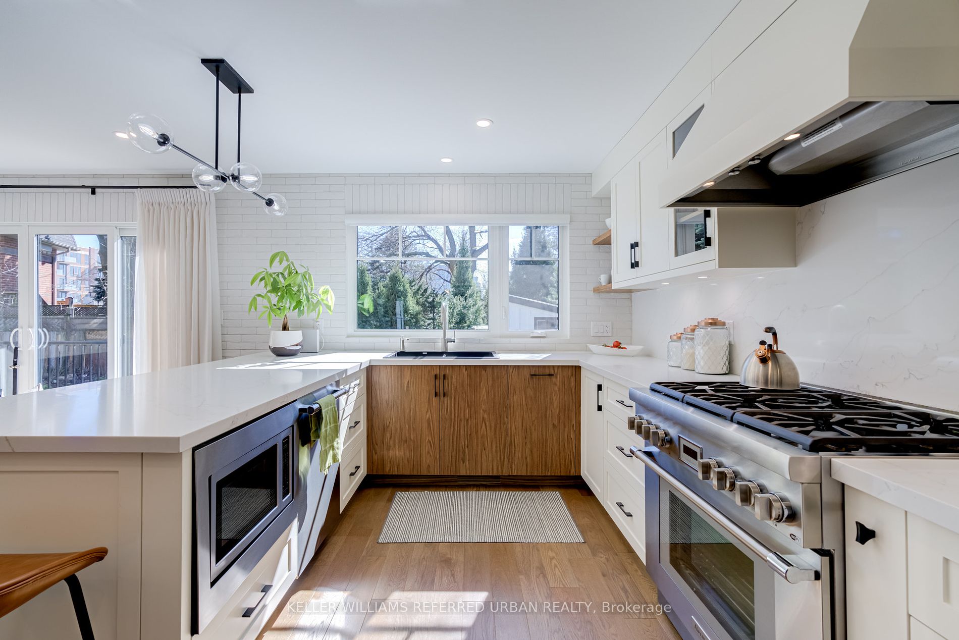 12 Wesley Avenue
