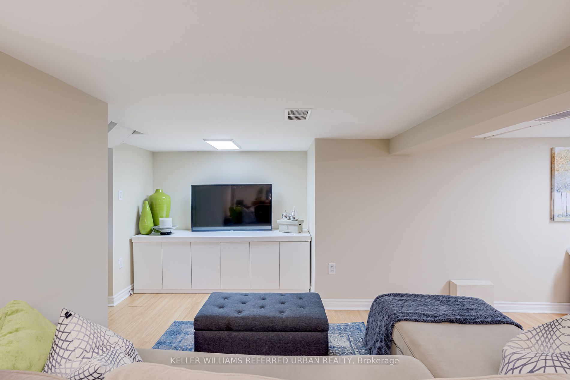 12 Wesley Avenue