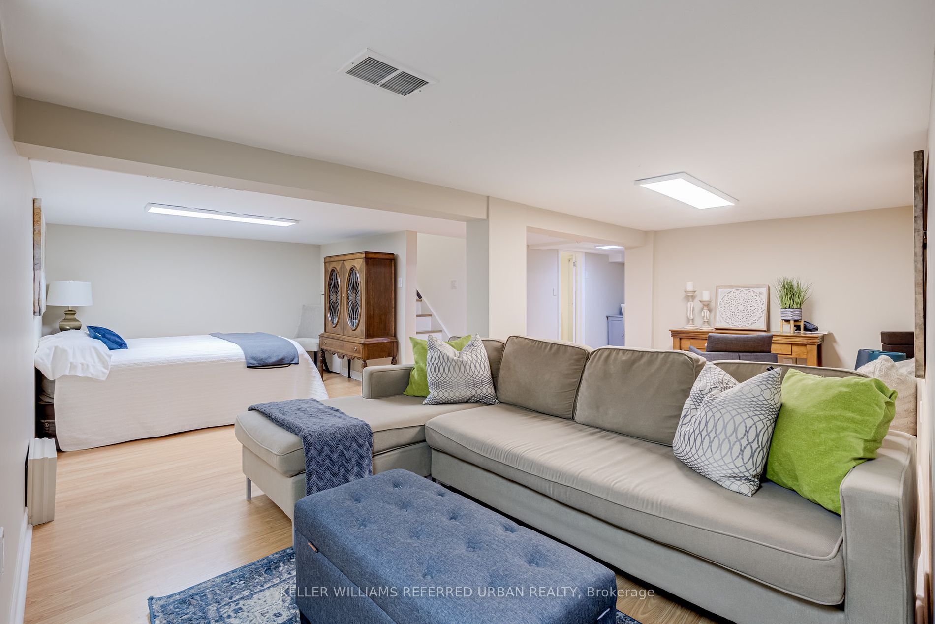 12 Wesley Avenue