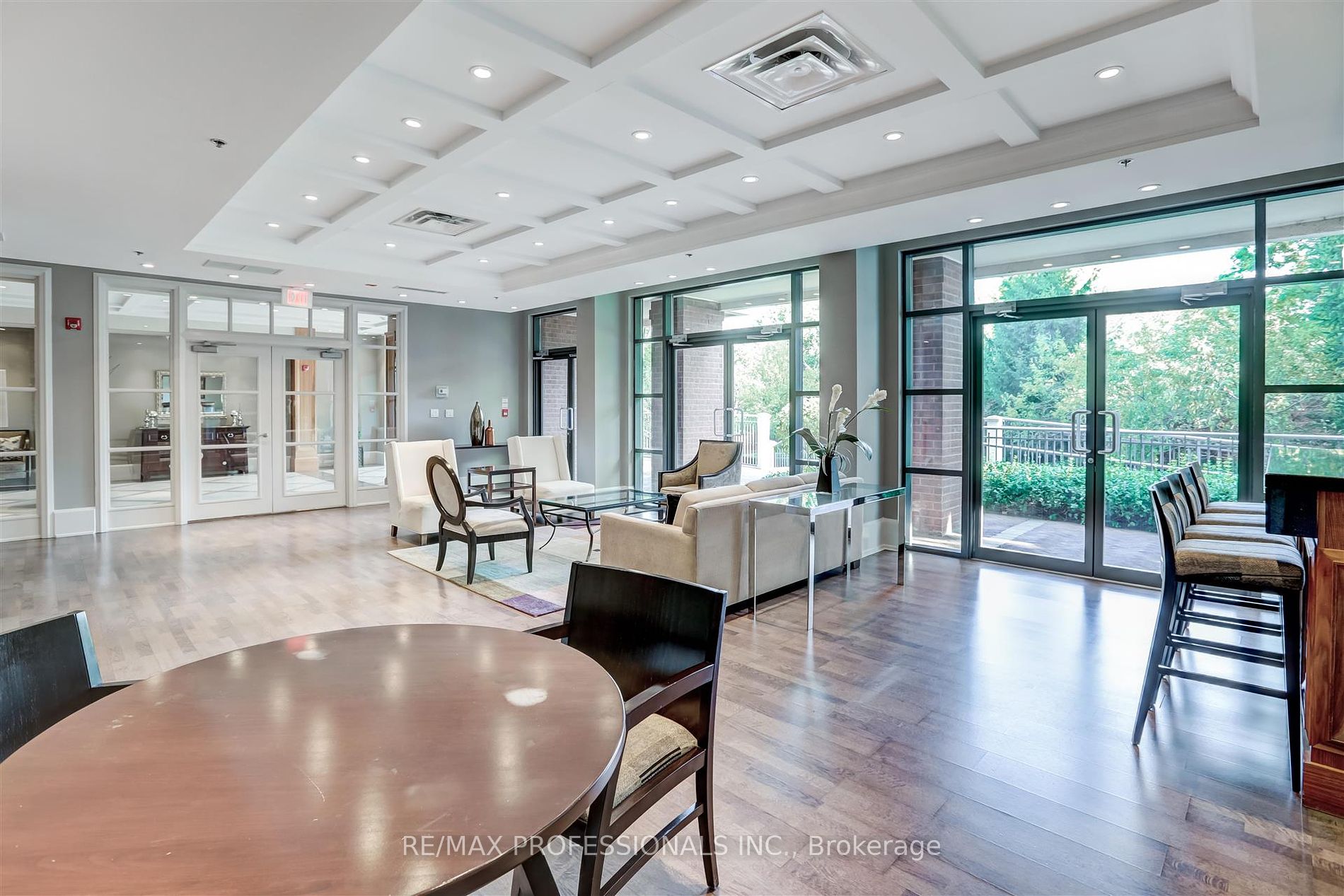 2855 Bloor Street W #311