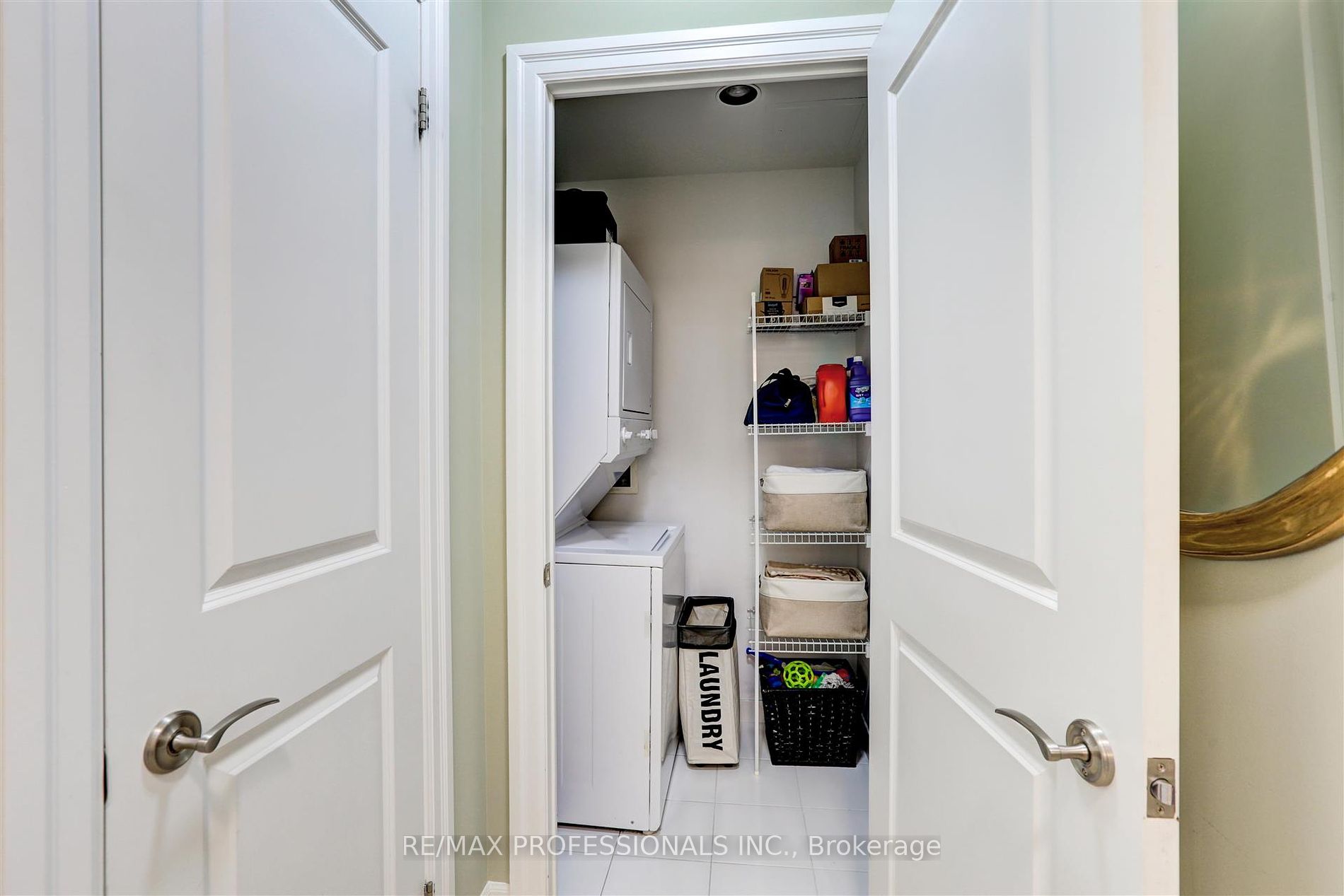 2855 Bloor Street W #311