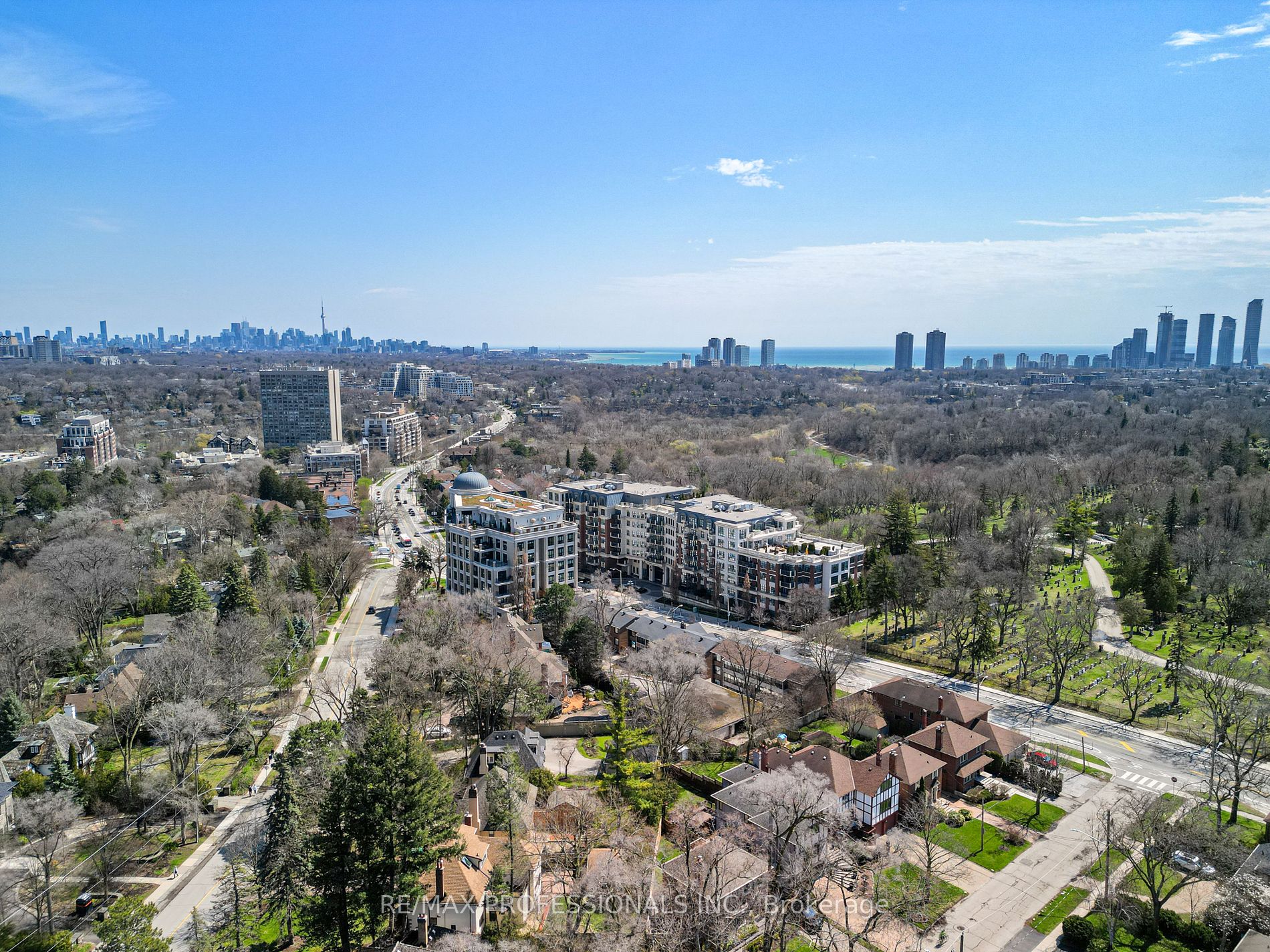 2855 Bloor Street W #311