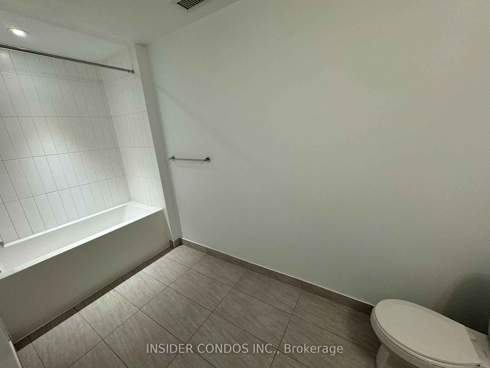 251 Manitoba Street #124