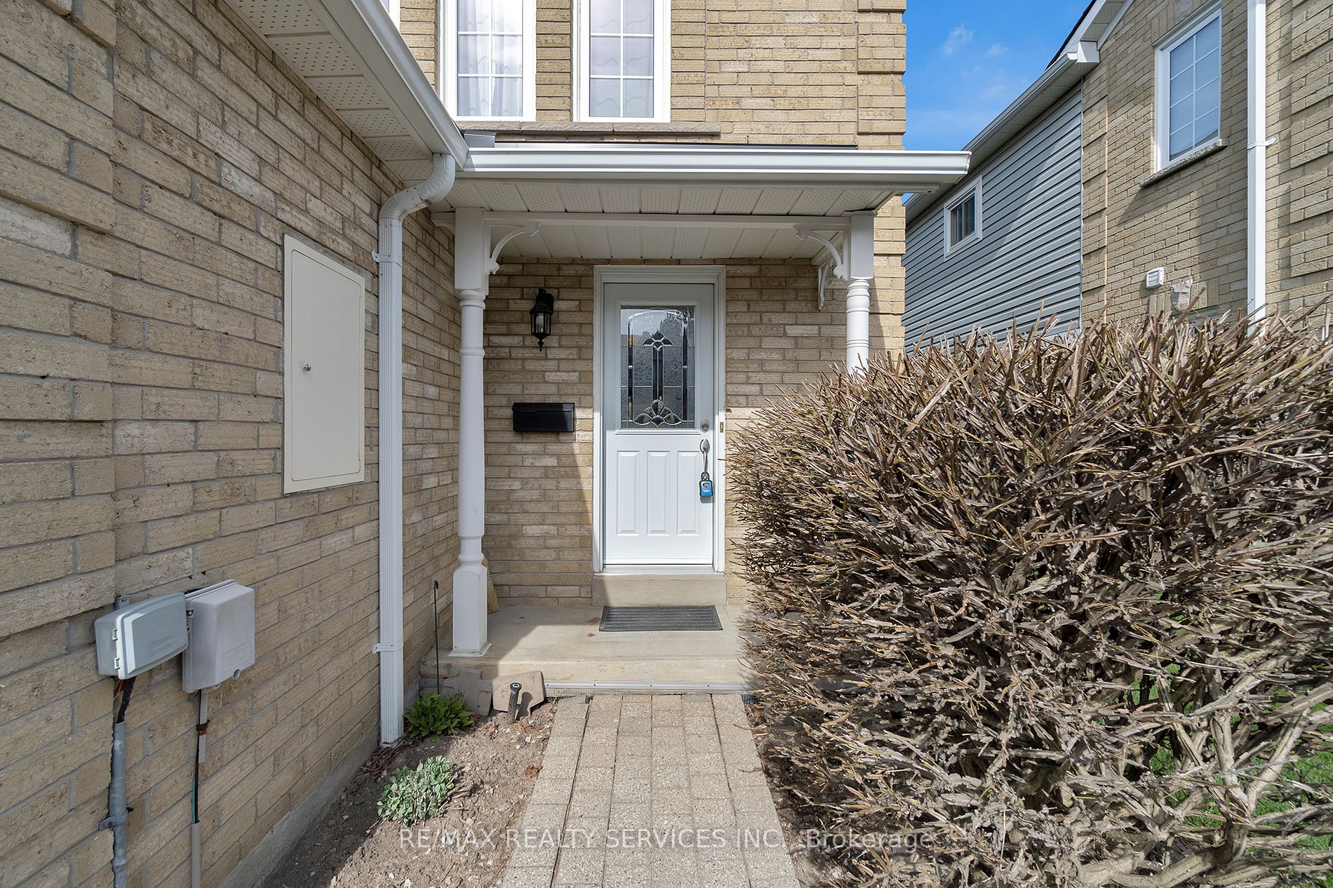 74 Heathcliffe Square #24