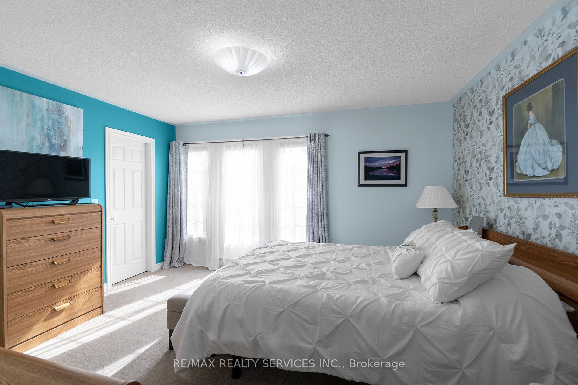 74 Heathcliffe Square #24