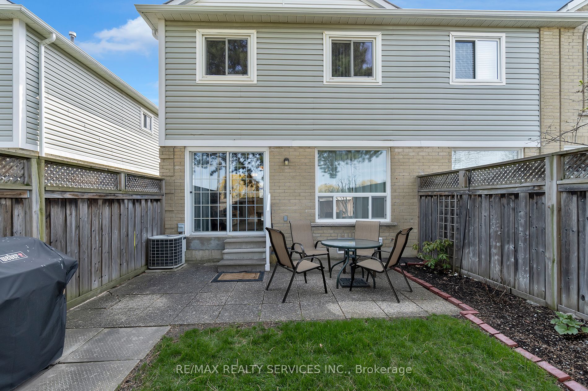 74 Heathcliffe Square #24