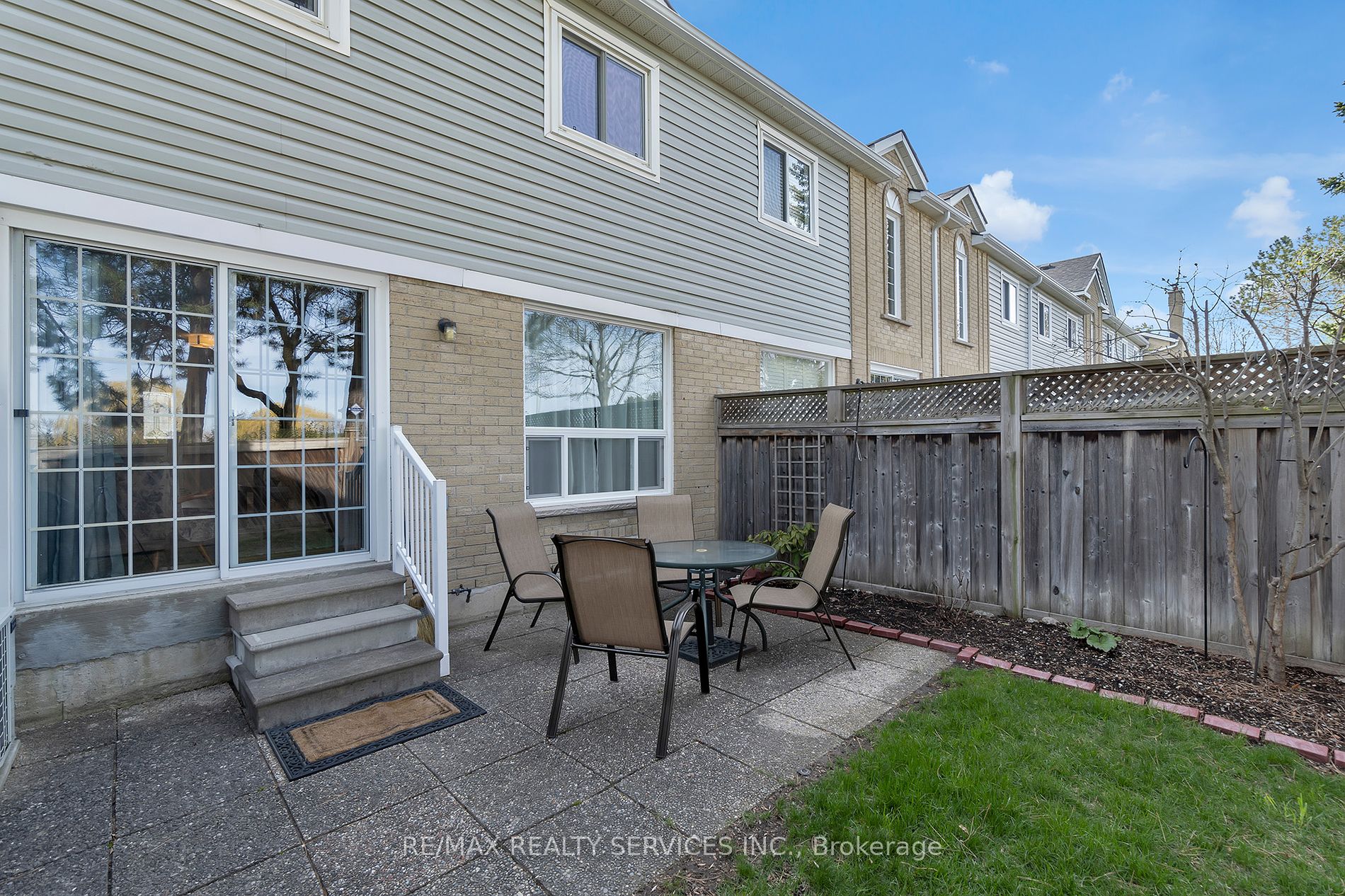 74 Heathcliffe Square #24