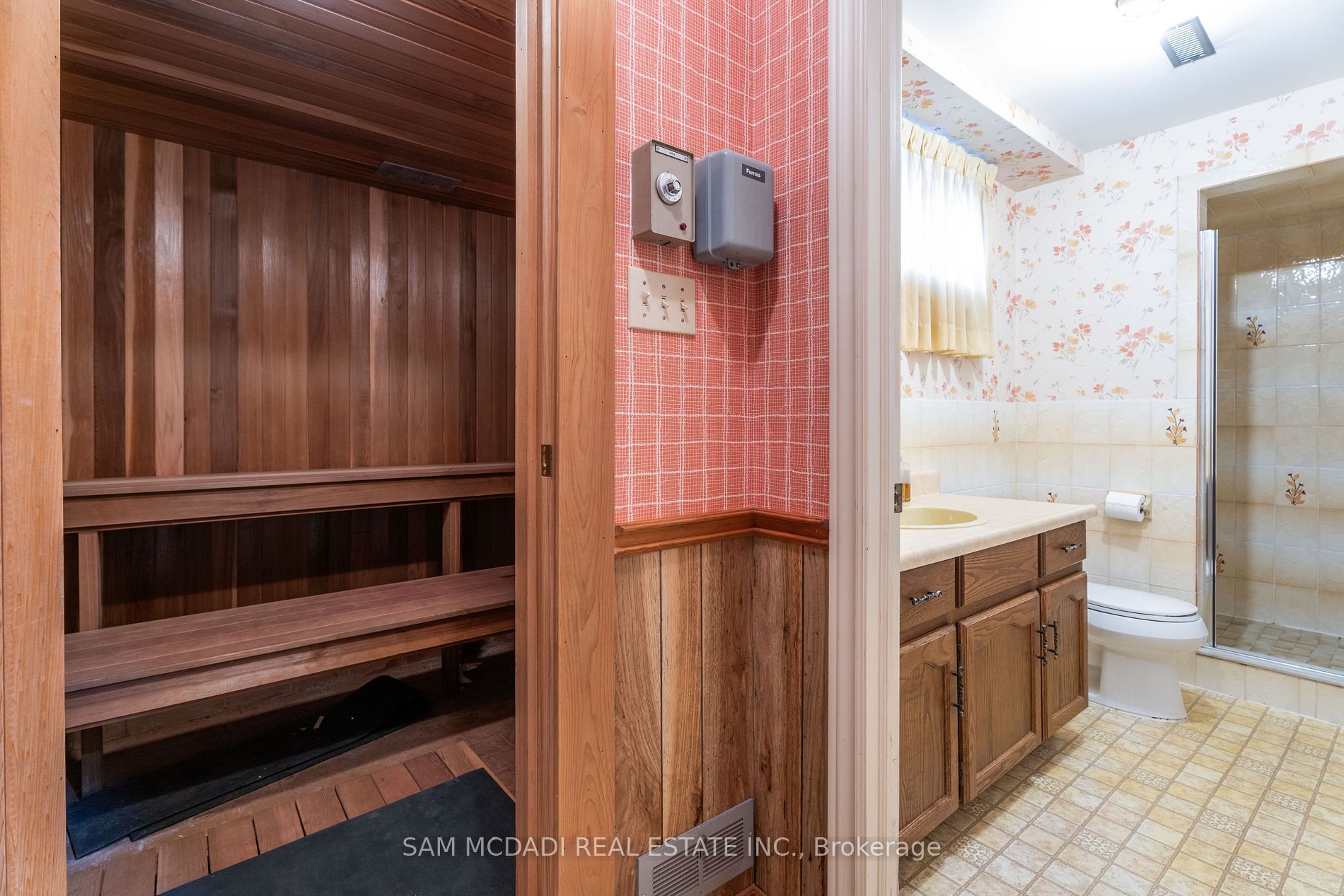 3 Huttonville Dr
