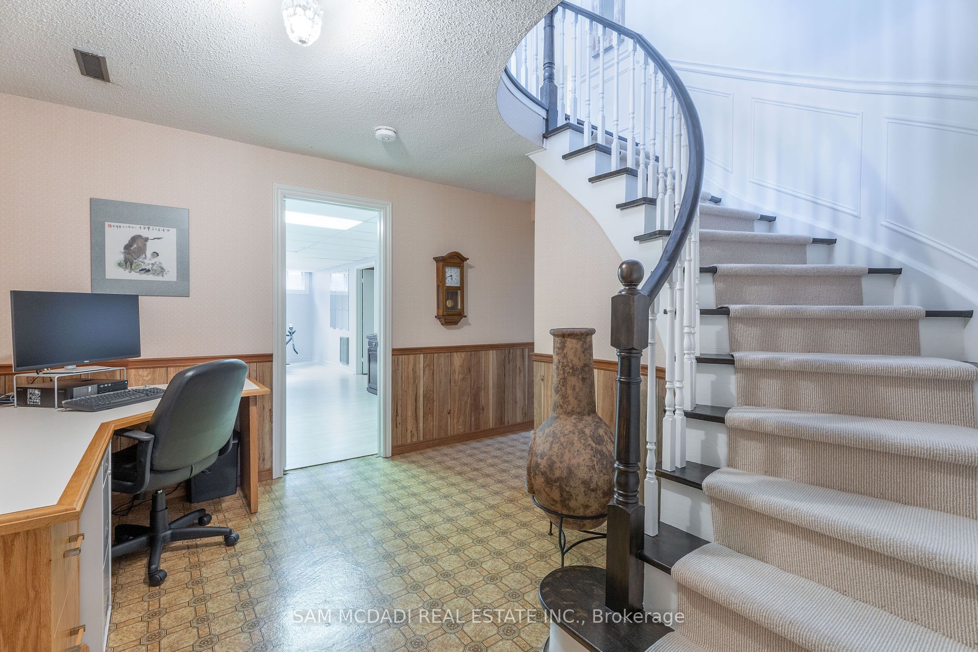 3 Huttonville Dr