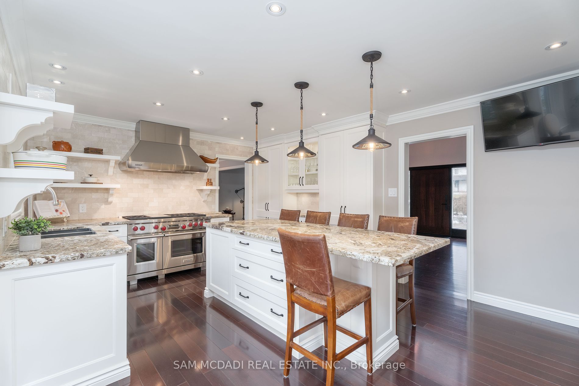 3 Huttonville Dr