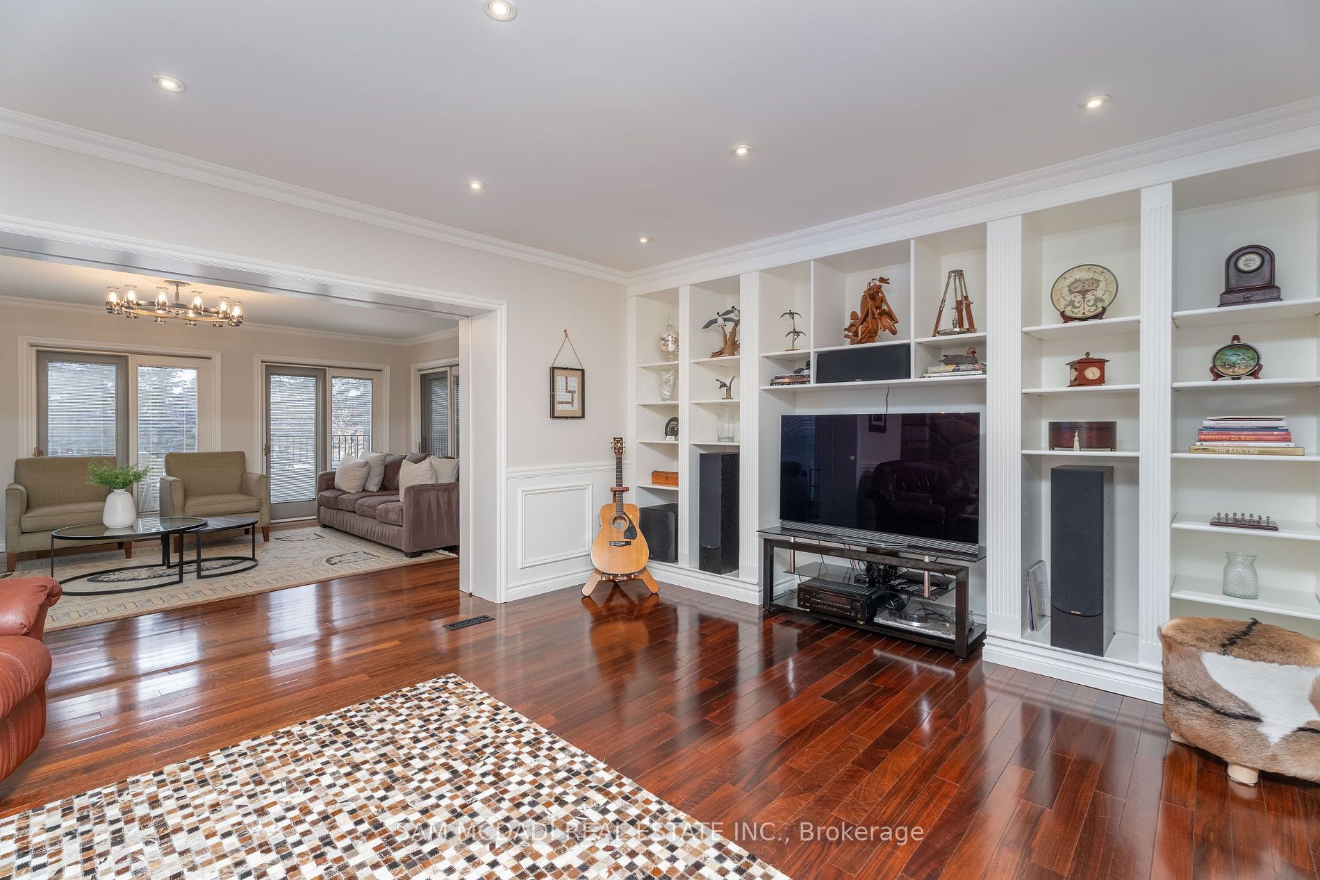 3 Huttonville Dr