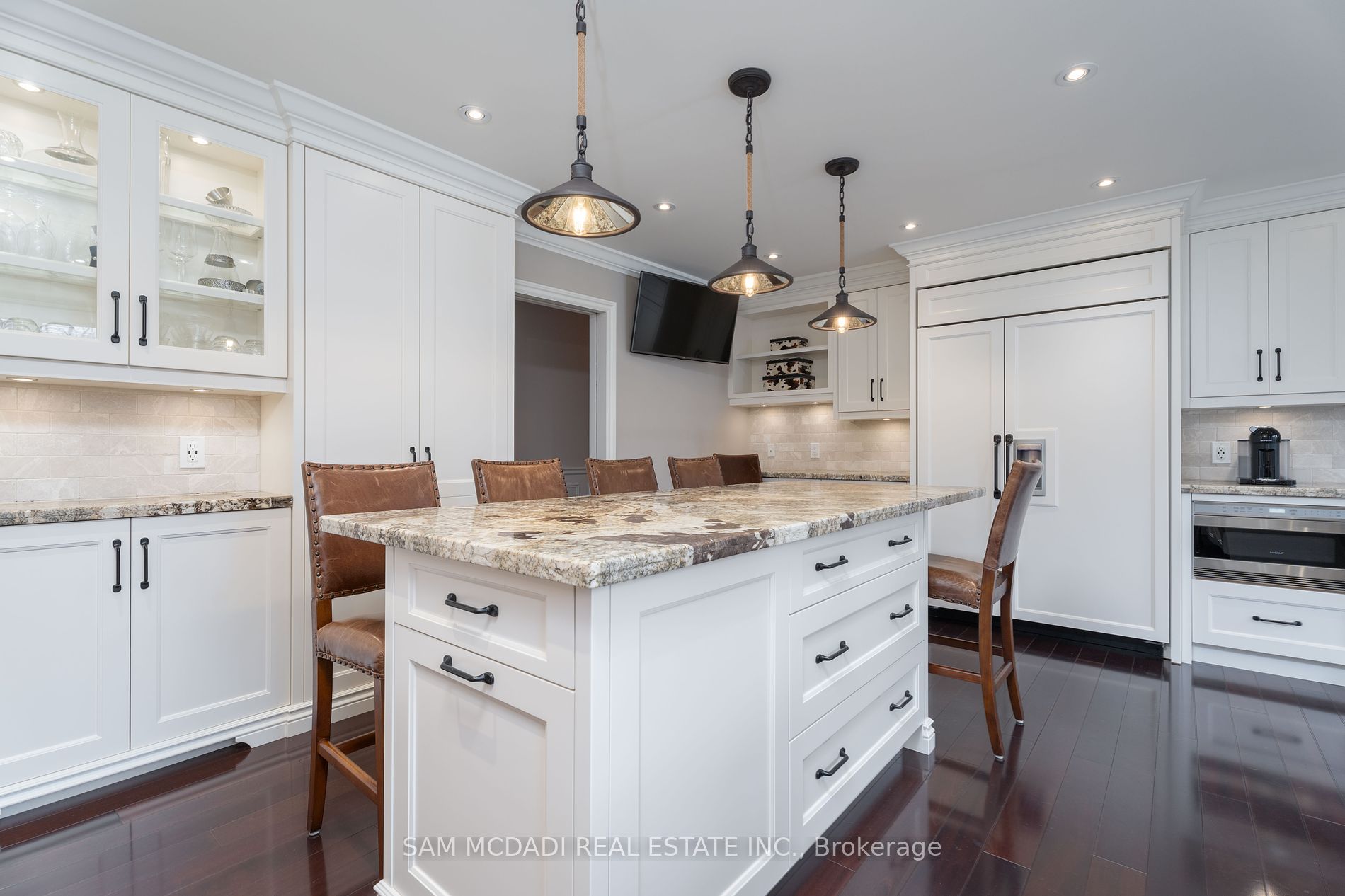 3 Huttonville Dr