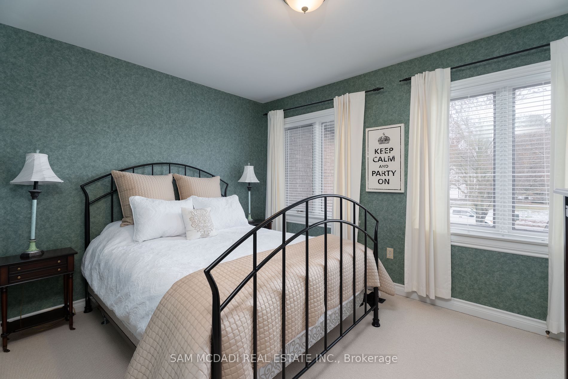3 Huttonville Dr
