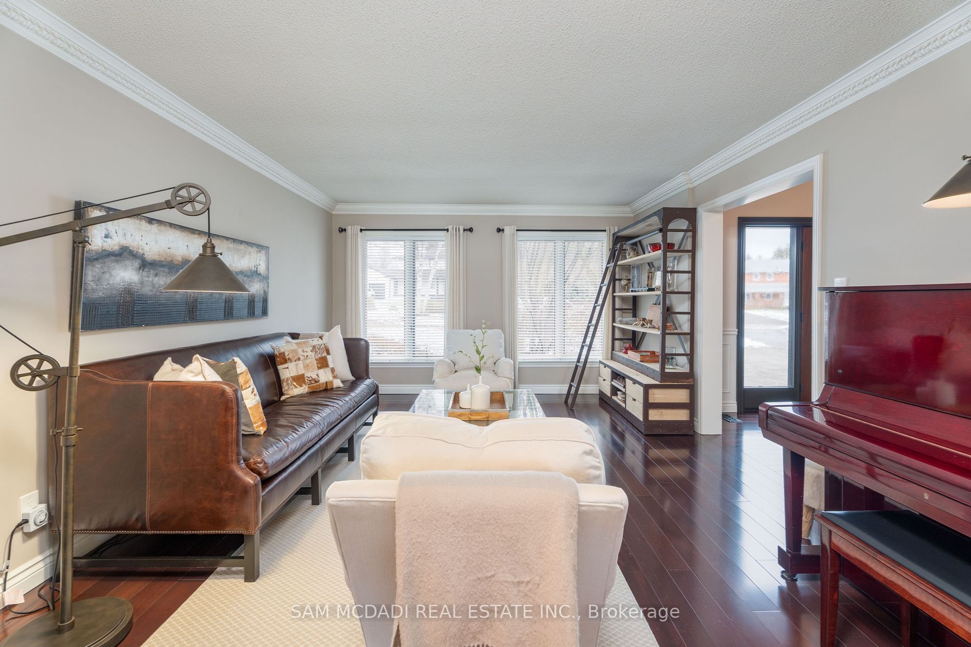 3 Huttonville Dr