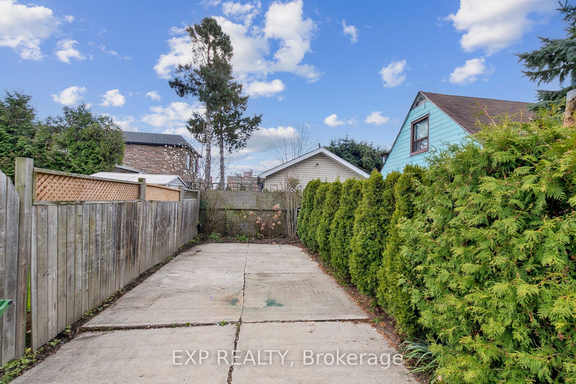 36 Twenty Fourth St