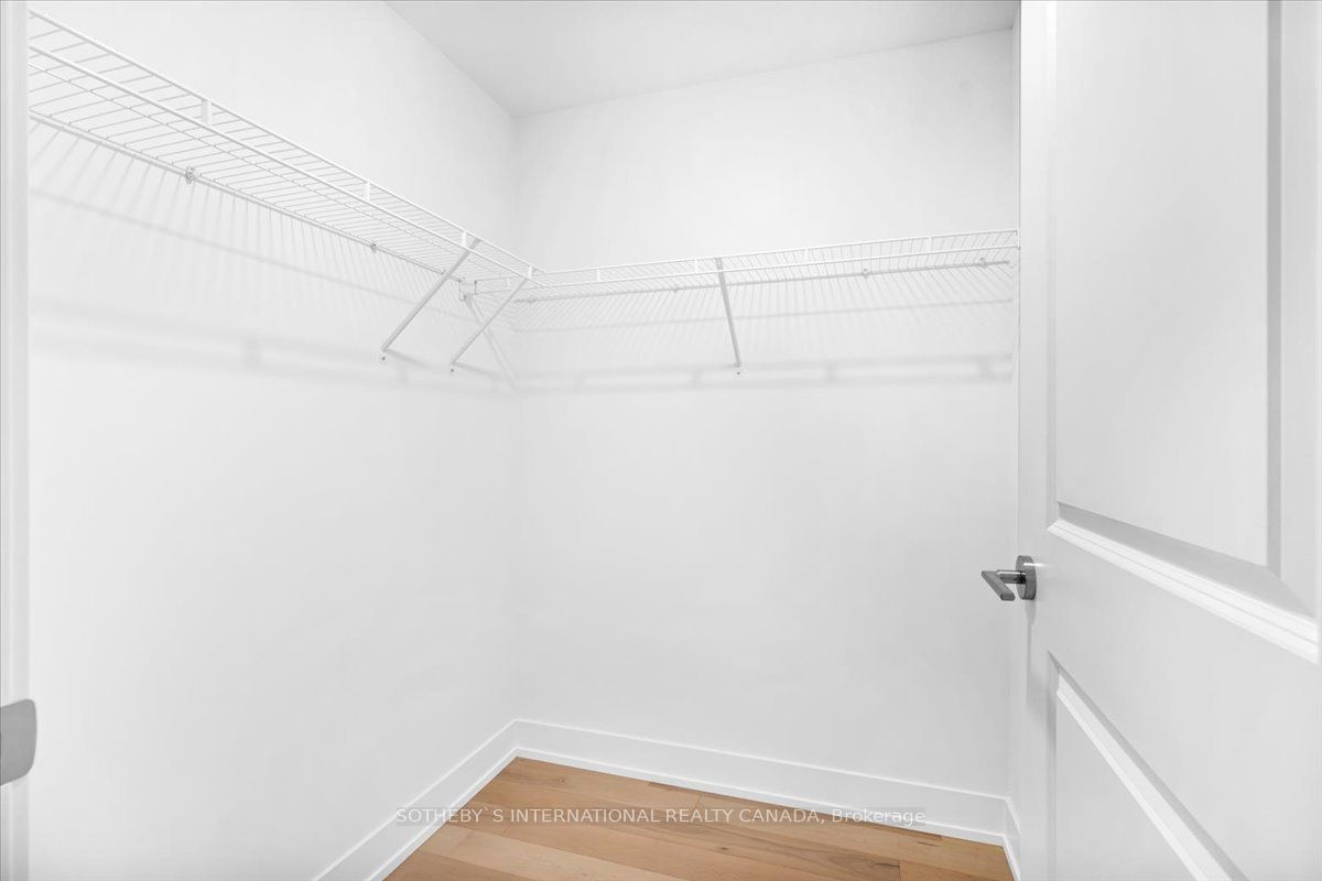 1063 Douglas Mccurdy Comm Circ, #1201