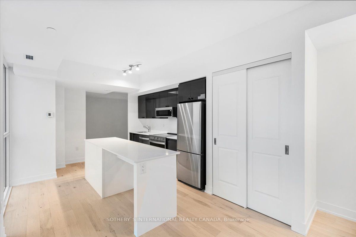1063 Douglas Mccurdy Comm Circ, #1201